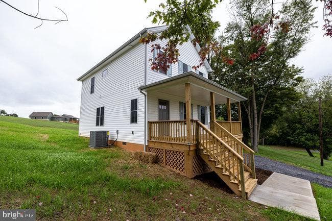 148 Belvedere Street photo 59