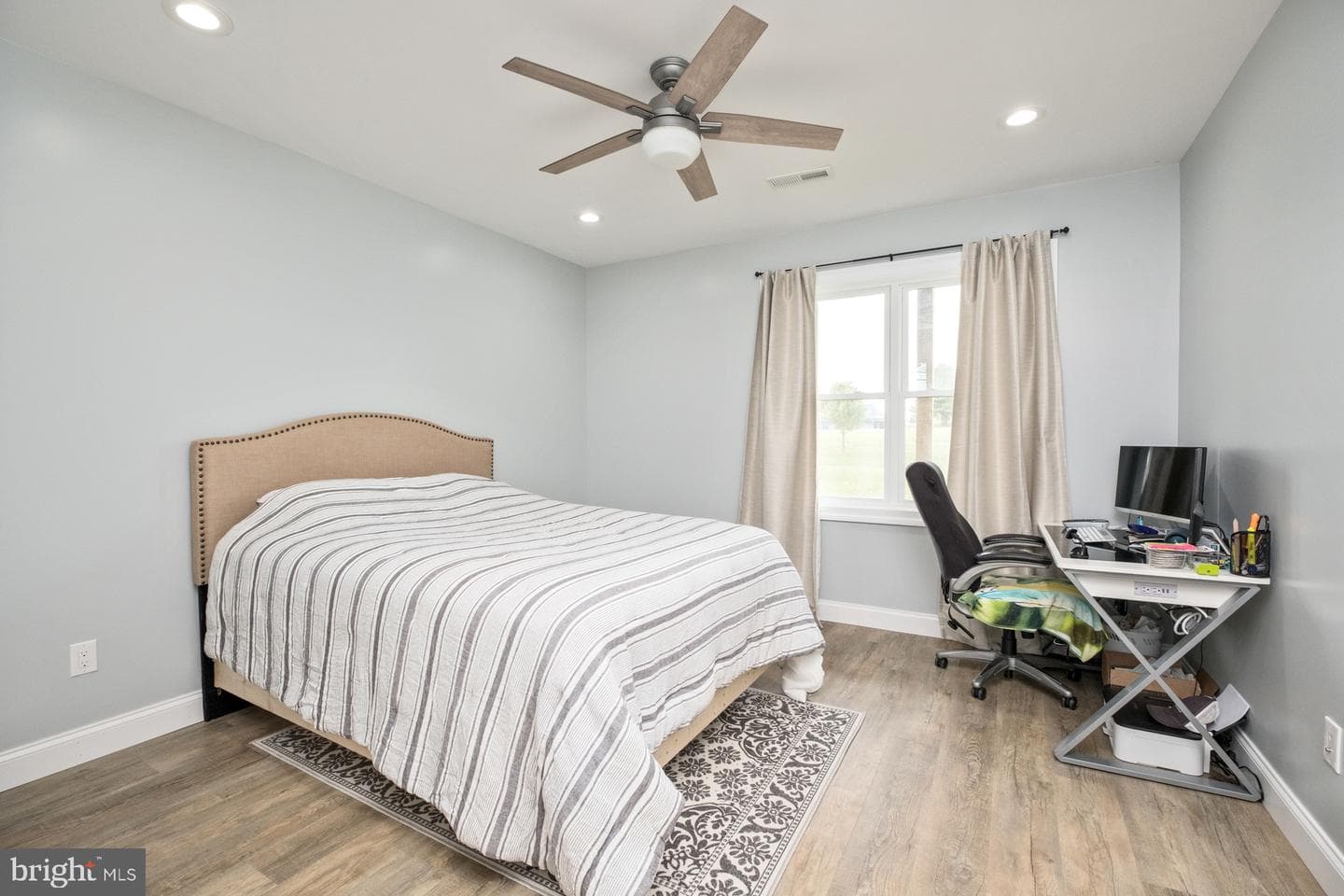 303 Bartley Street photo 36