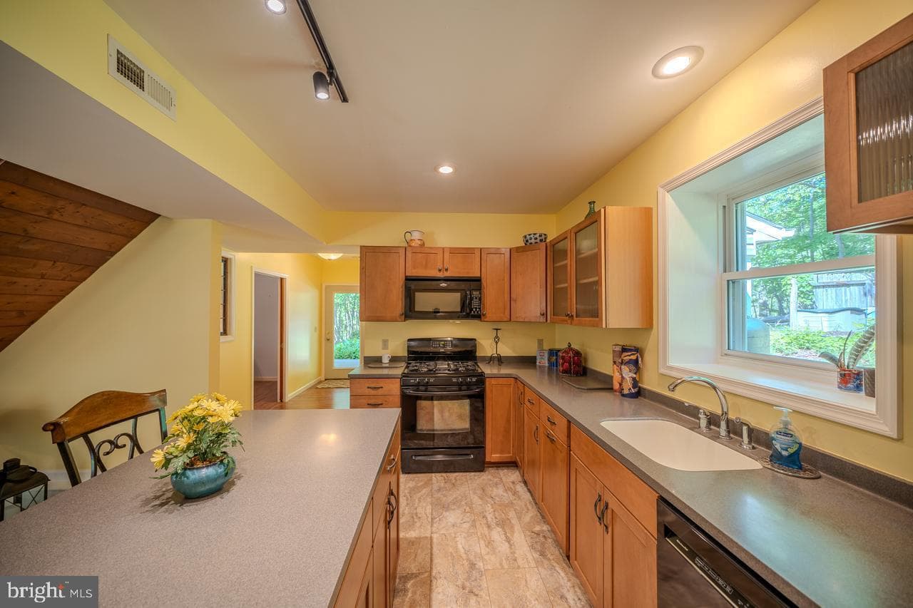 15799 N Mountain Road photo 11