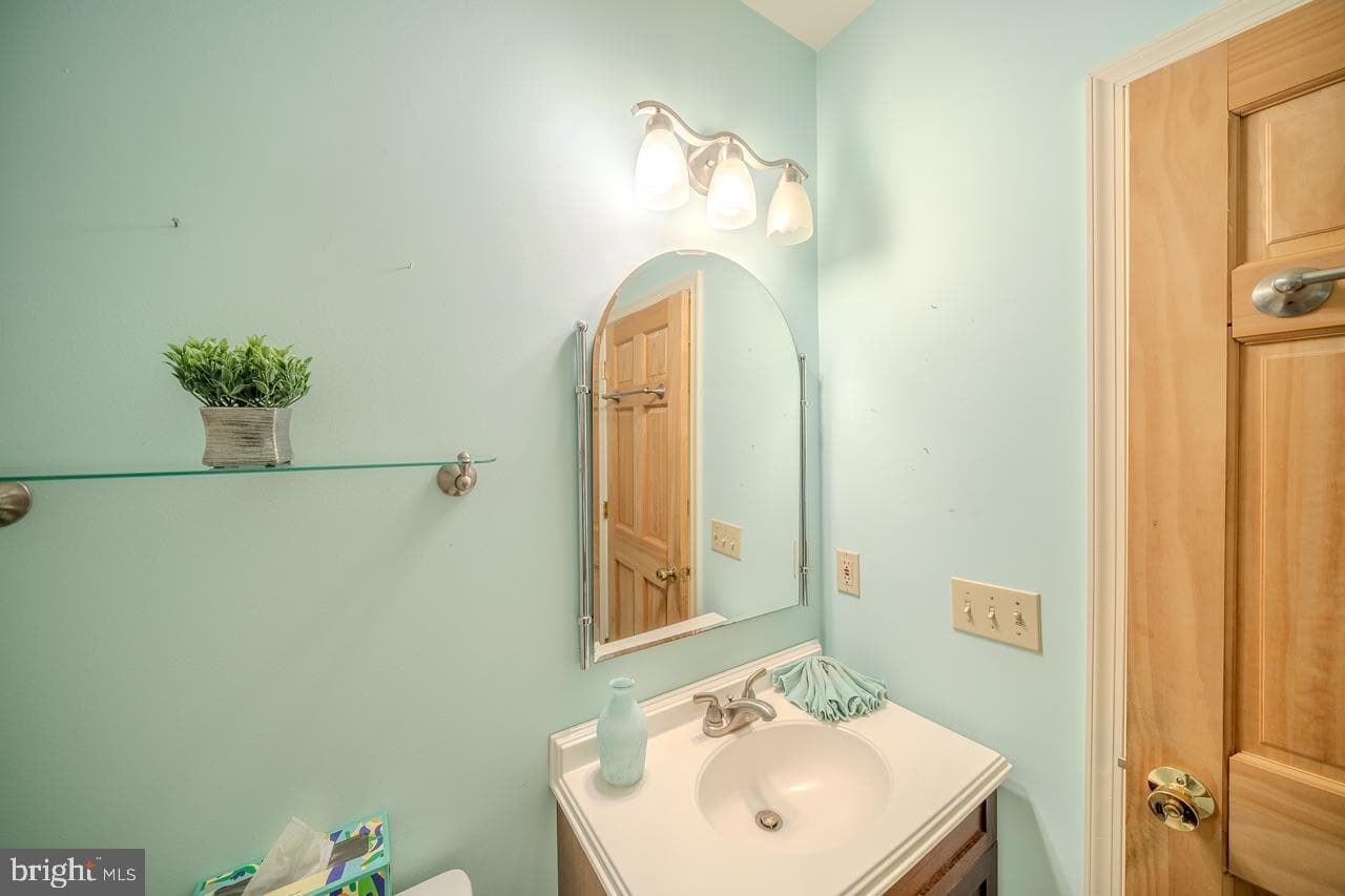 15799 N Mountain Road photo 7