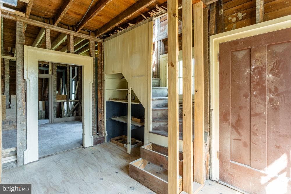 8748 North Valley Pike photo 14