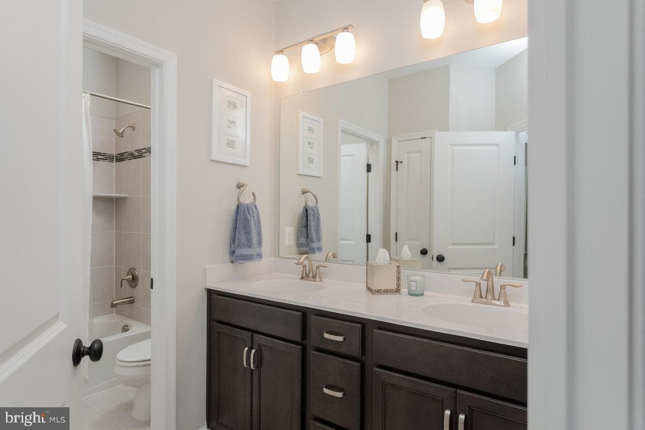3452 Crepe Myrtle photo 38