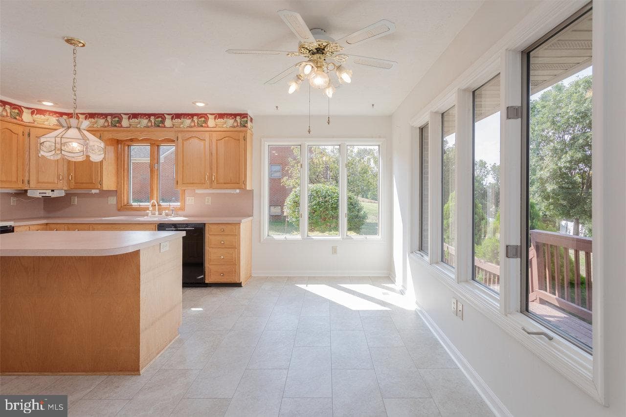 624 Erickson Avenue photo 31