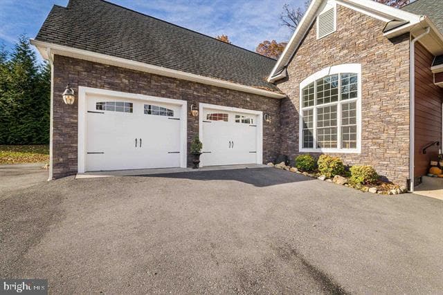 124 Steeplechase Drive photo 52