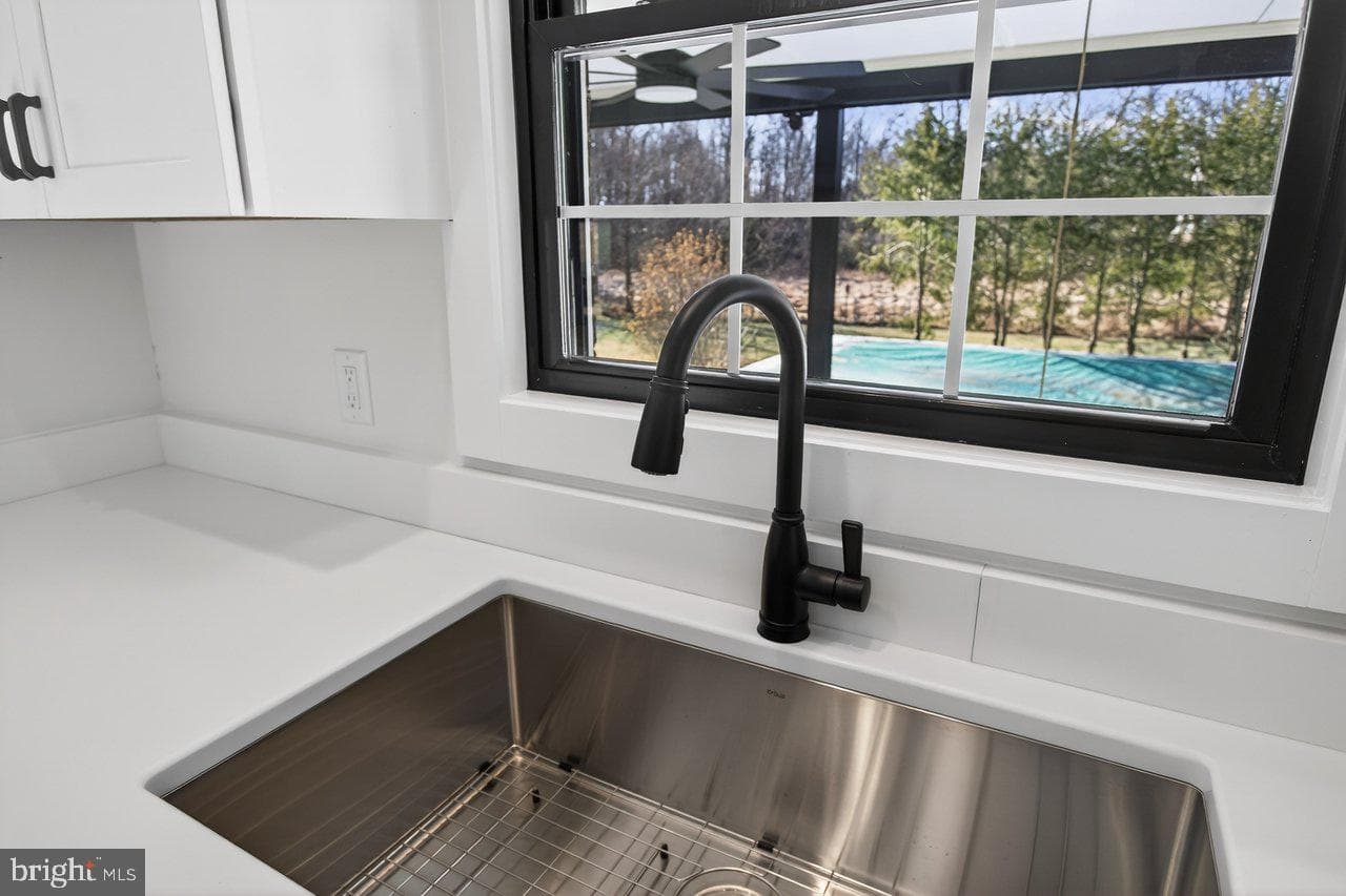 4634 Shen Lake Drive photo 14