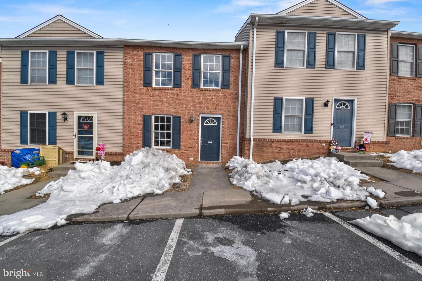 167 Sandy Lane