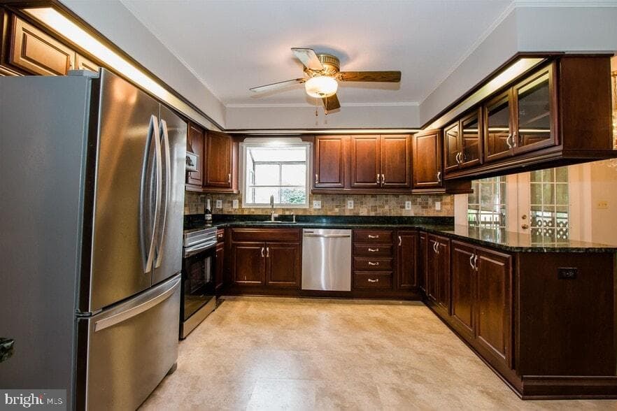 3165 Pin Oak Drive photo 32