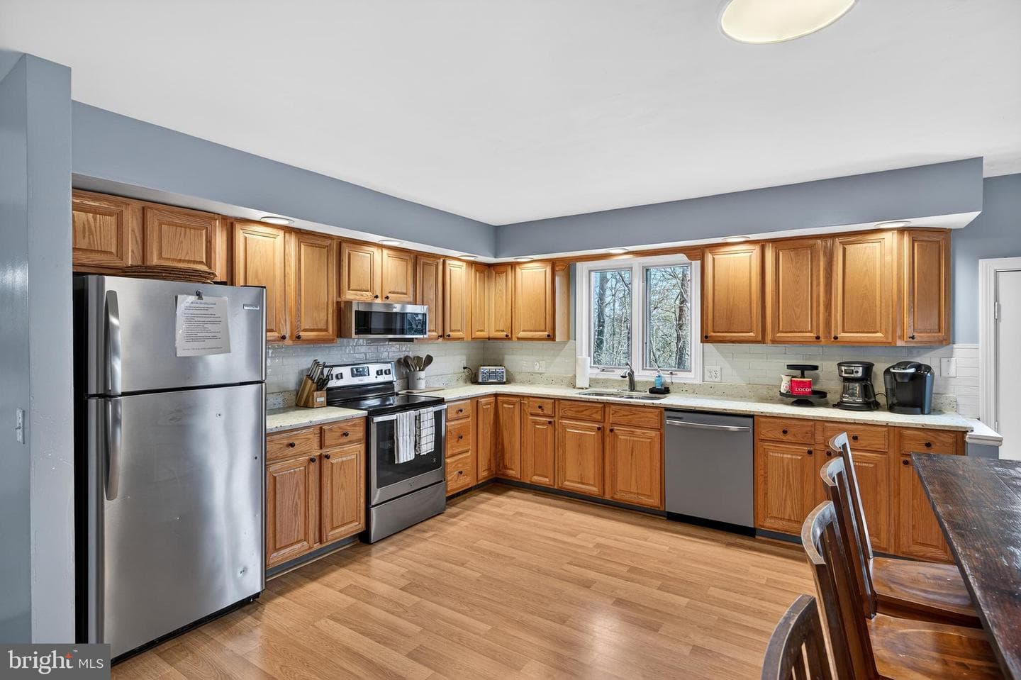 3229 Hopkins Drive photo 3