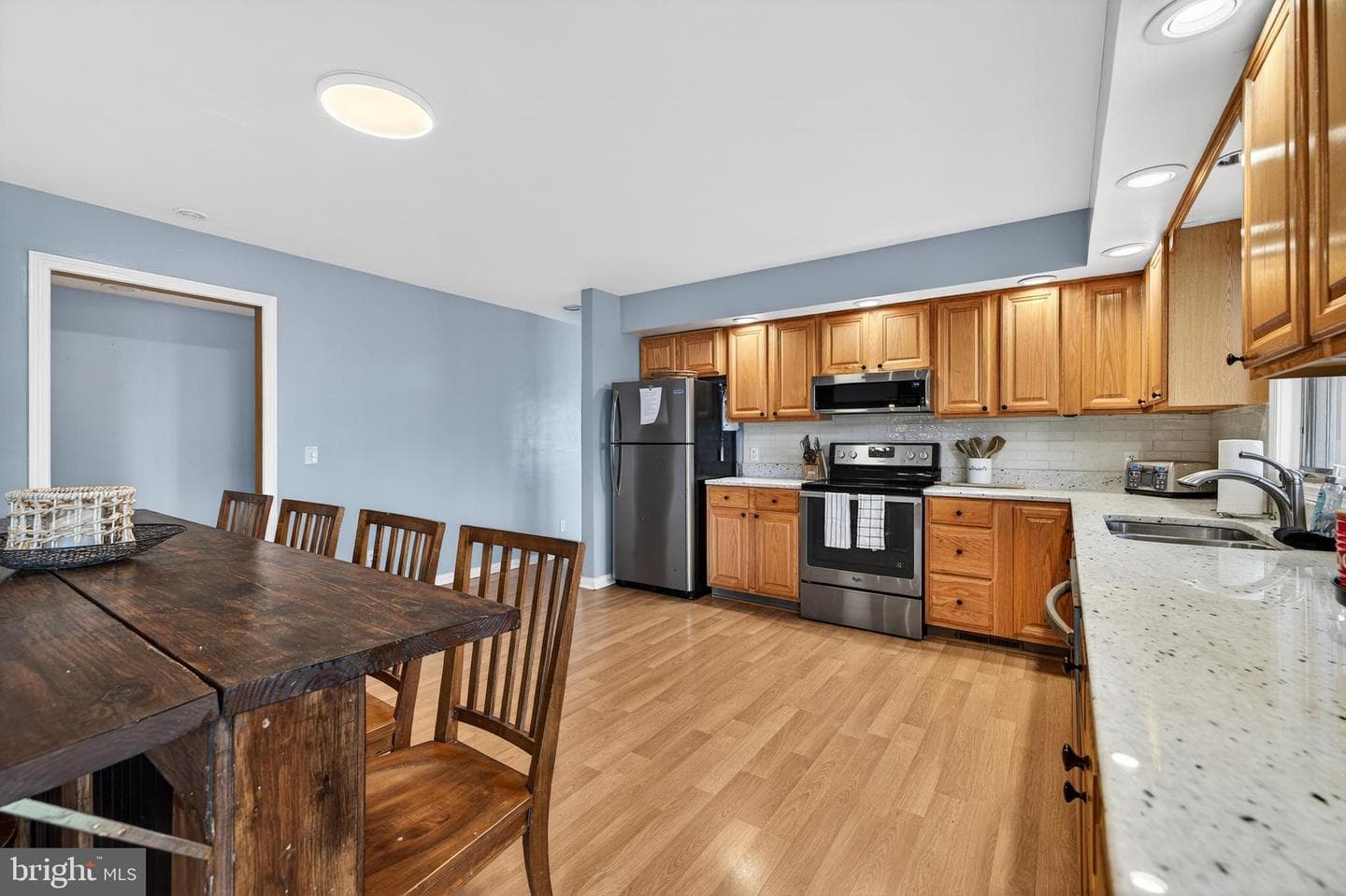 3229 Hopkins Drive photo 5