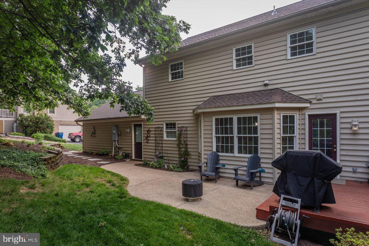 760 Confederacy Dr photo 85