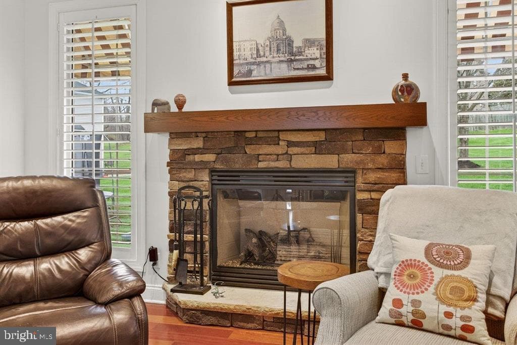 580 Regiment Road photo 19