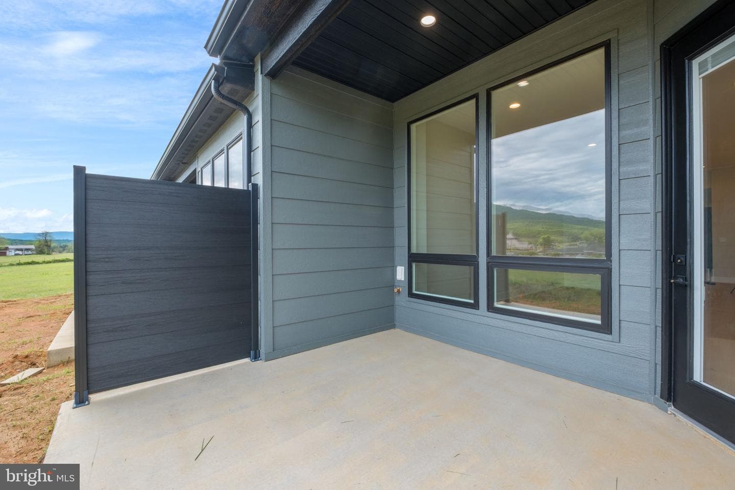 119 Haxby Ct photo 35