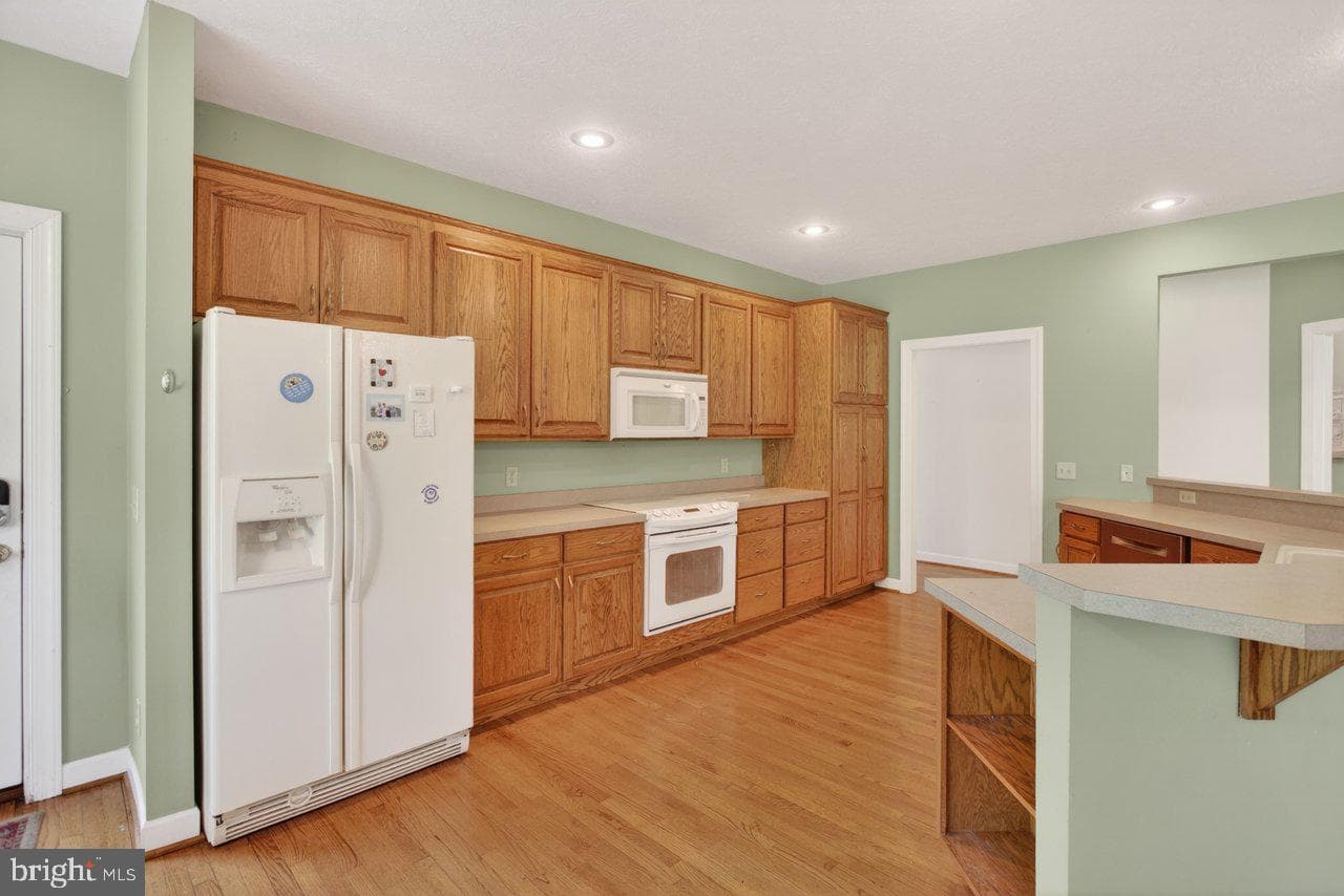 855 Wild Cherry Lane photo 37