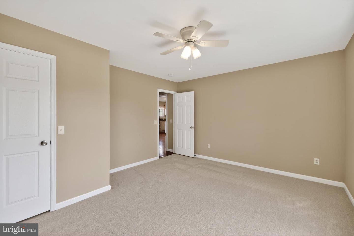 108 Augusta Avenue photo 19