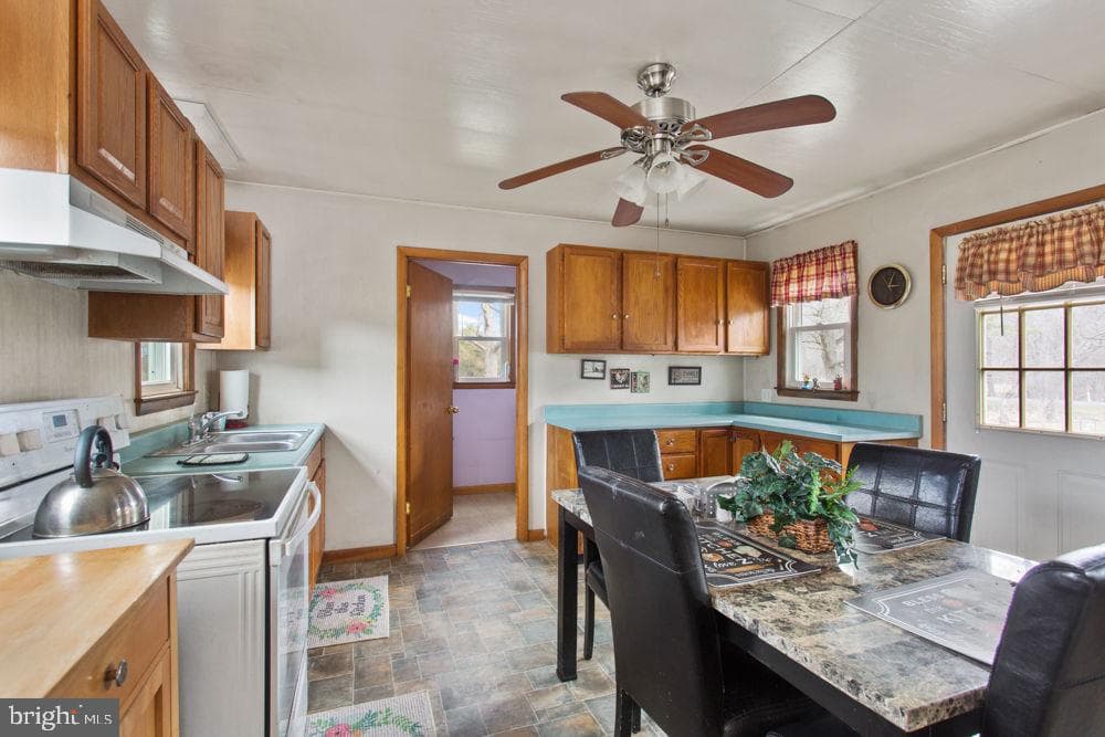 12111 Sleepy Hollow Lane photo 9
