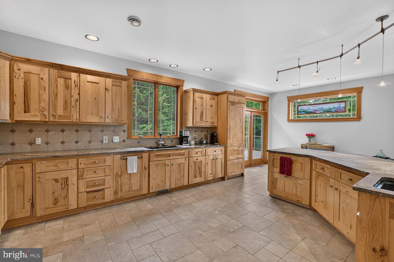 1380 Bloomer Springs Road photo 17