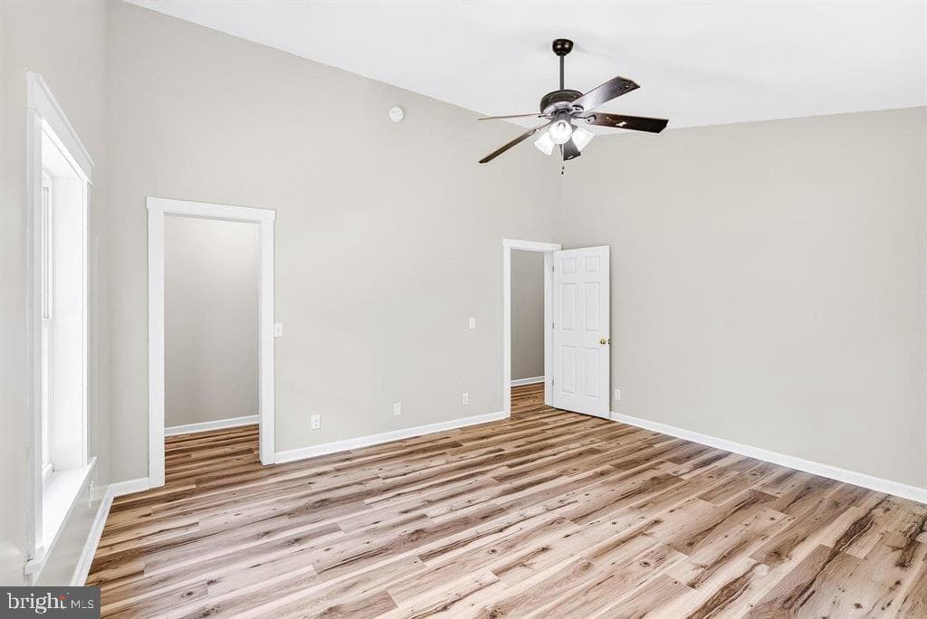 8905 Shade Tree Lane photo 26