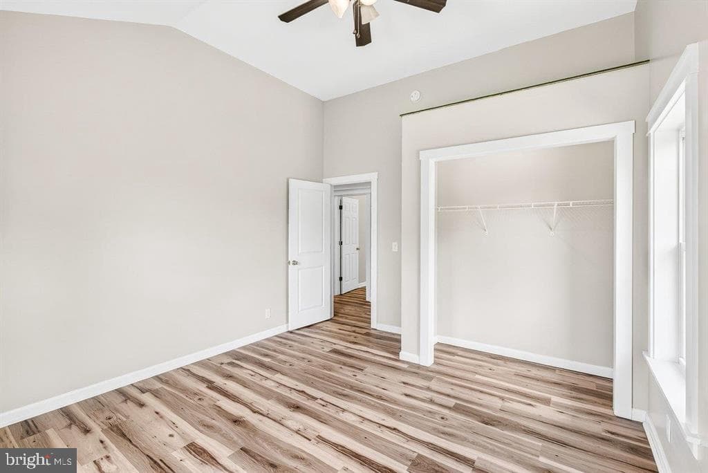8905 Shade Tree Lane photo 28