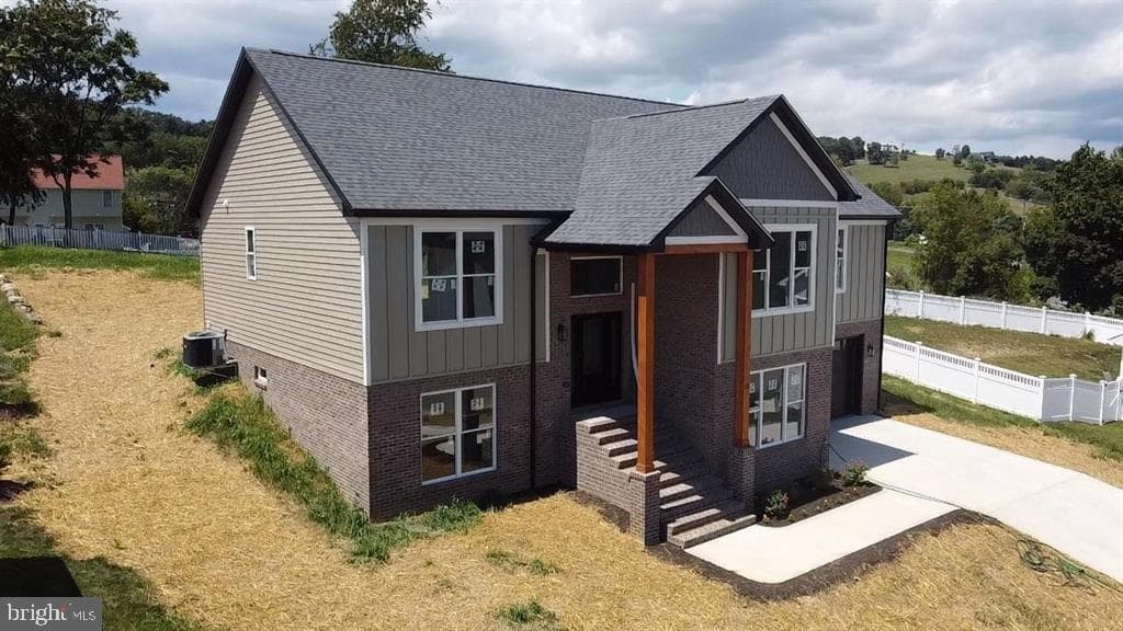60 Jessica Dr photo 1