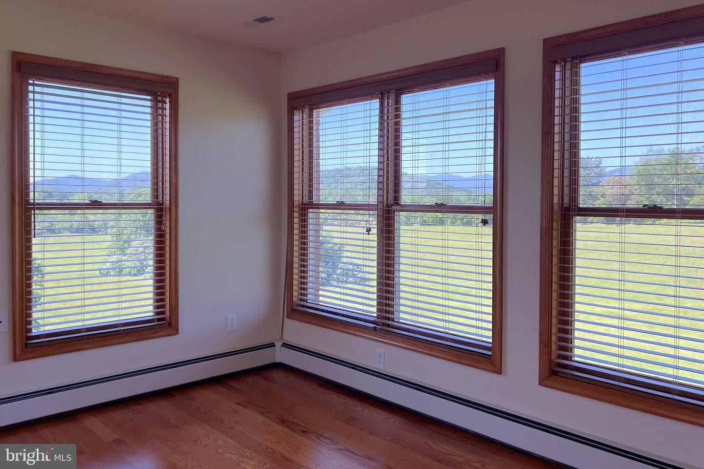 3542 Slate Mills Road photo 12