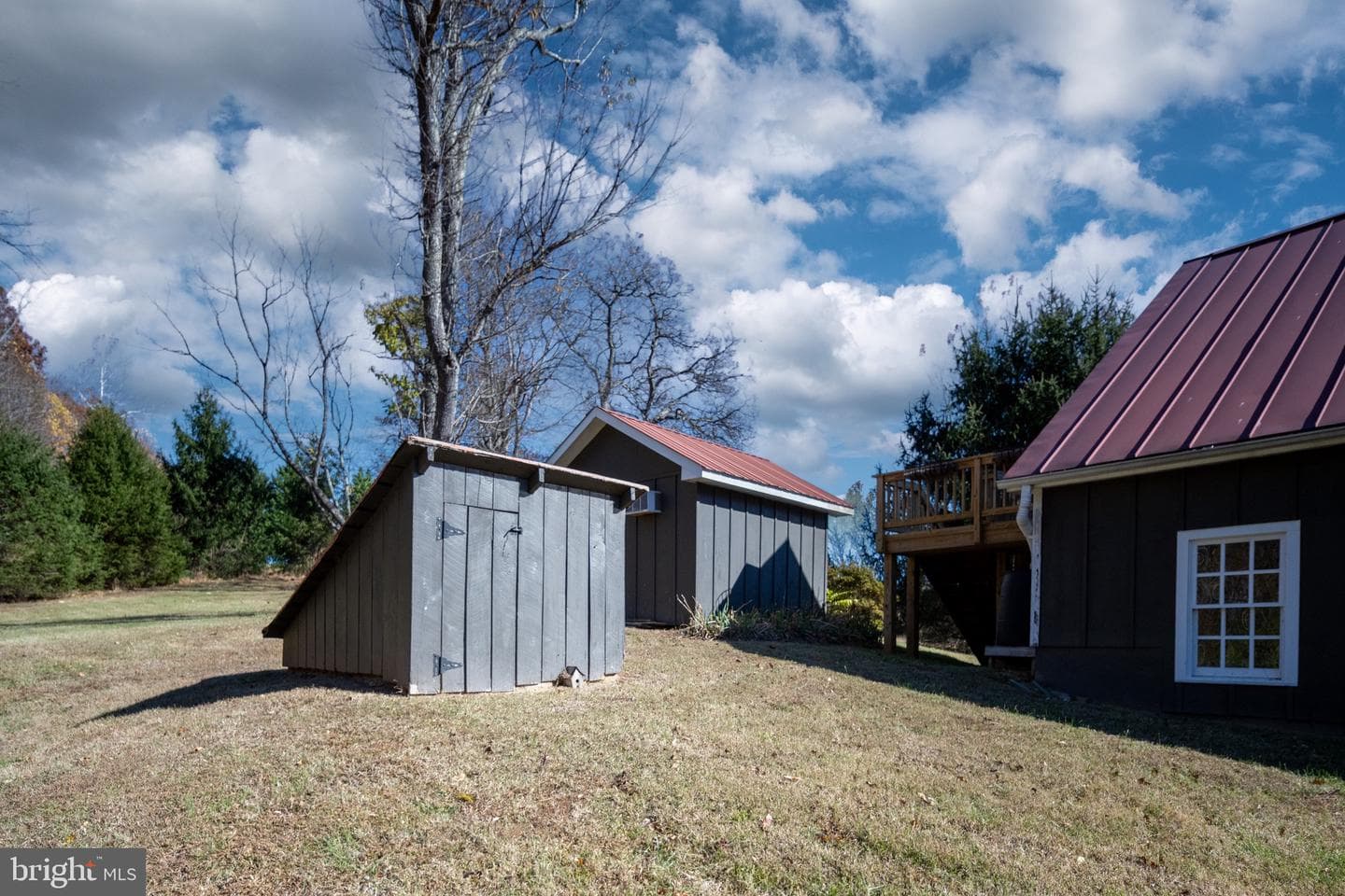 560 Richmond Road photo 116