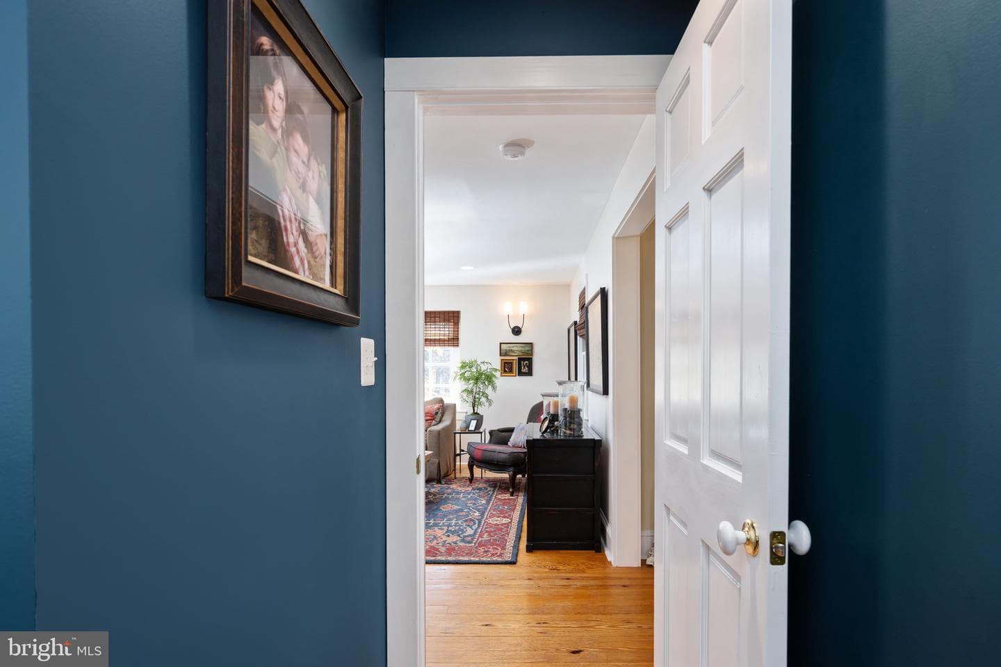 560 Richmond Road photo 37