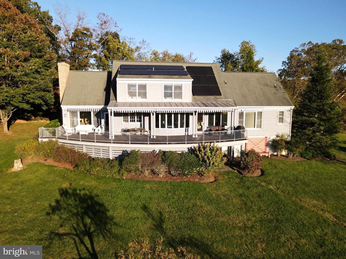 643 Richmond Road photo 44