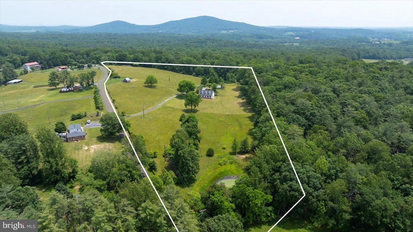 274a Aaron Mountain Road photo 3
