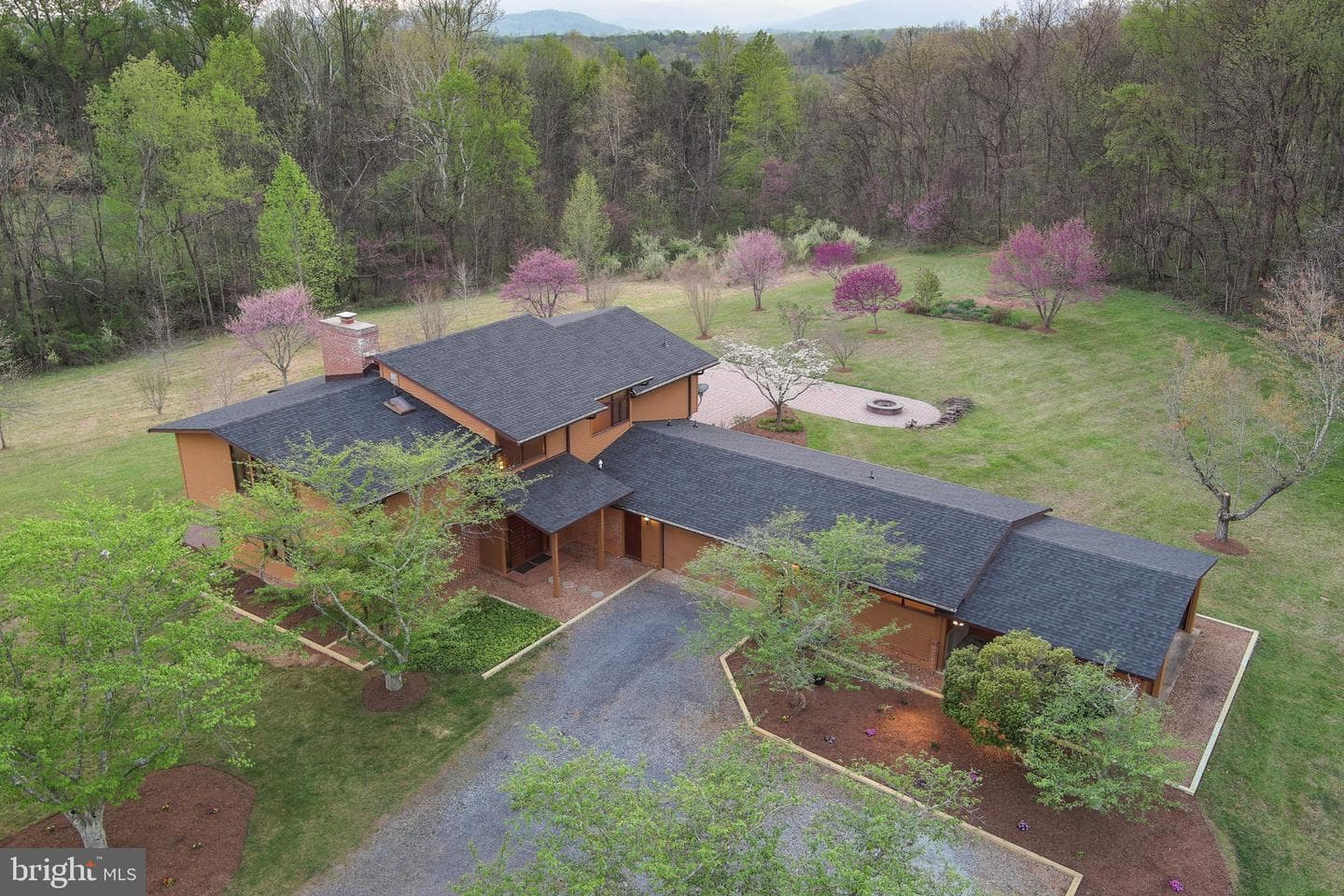 219 Tiger Valley Road photo 2