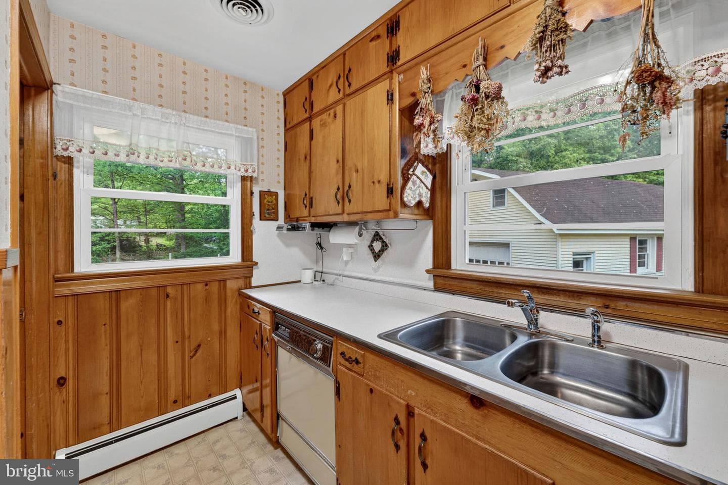 85 S Poes Road photo 26