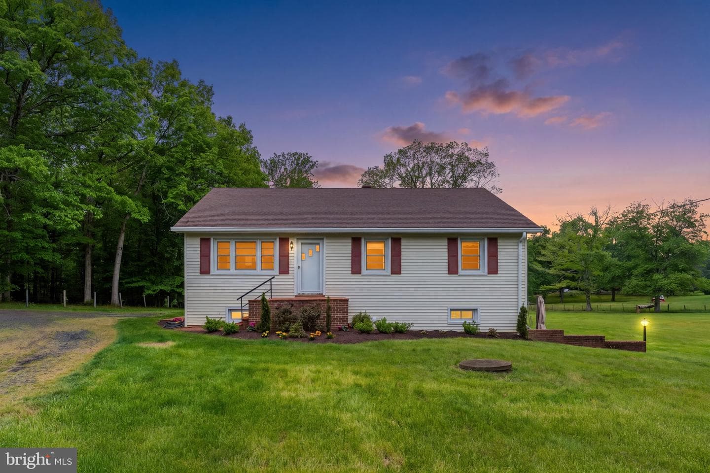 85 S Poes Road photo 69