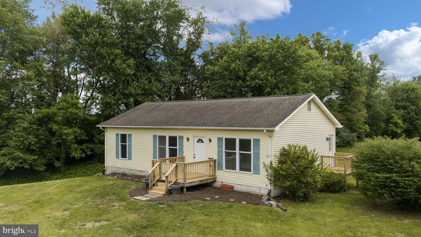 9 Payne Lane photo 16