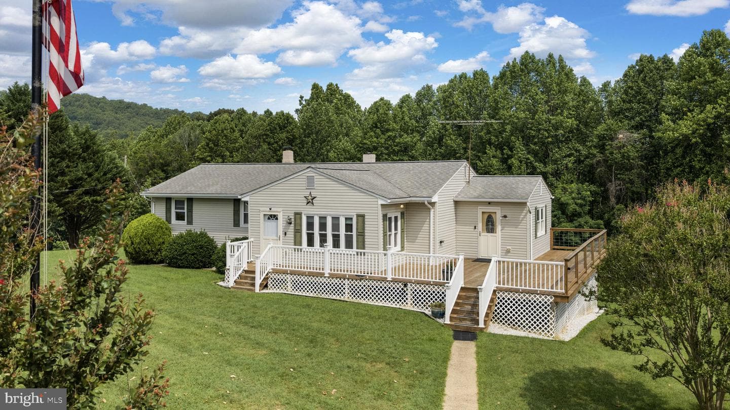 12280 Grindstone Lane photo 1