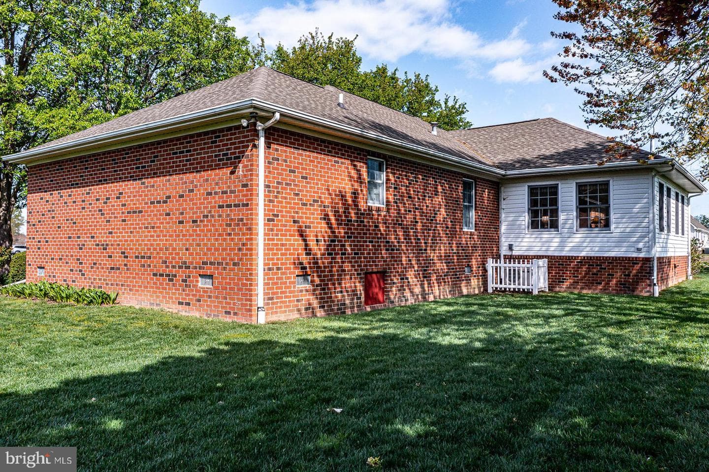 262 College Avenue photo 39