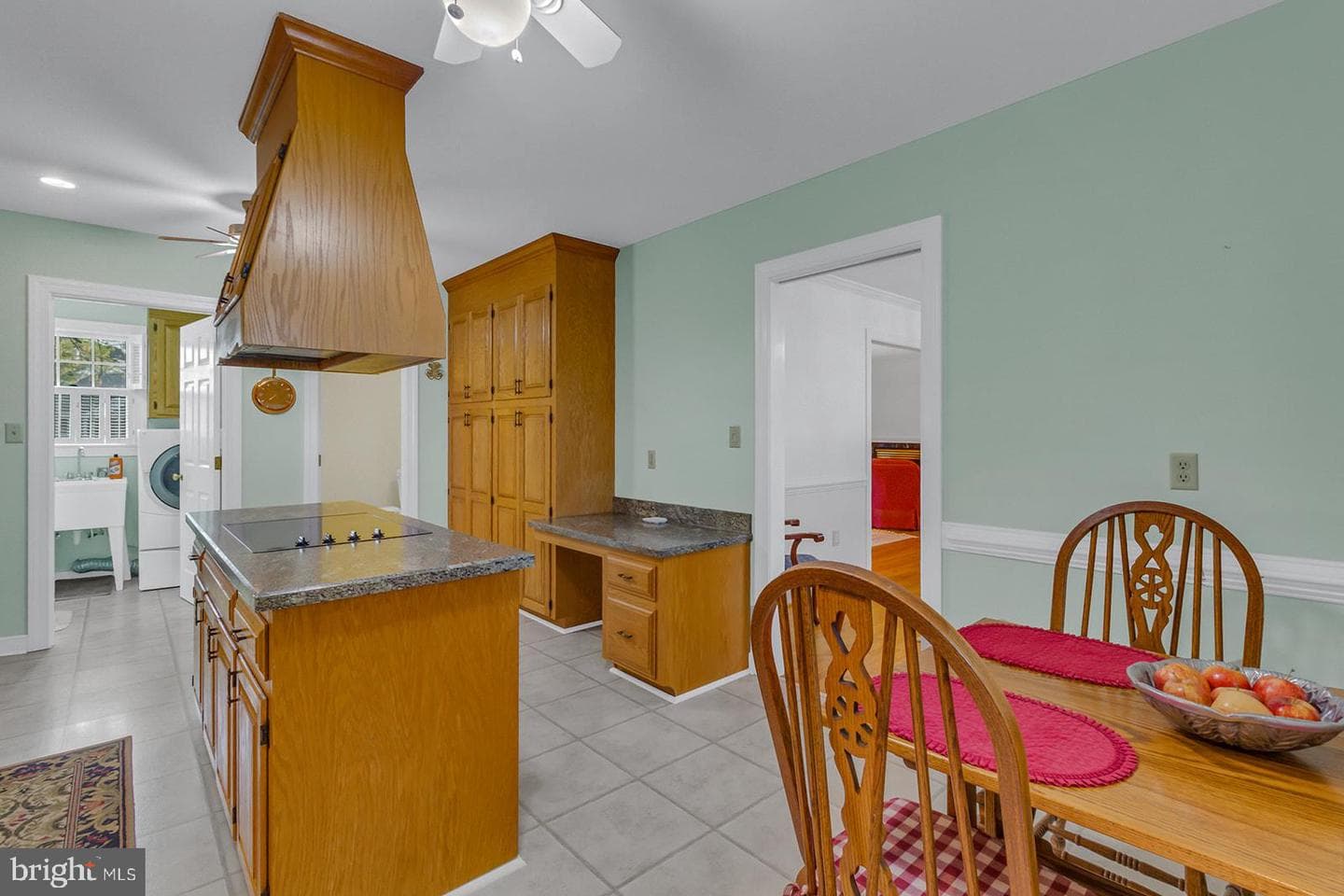 262 College Avenue photo 6