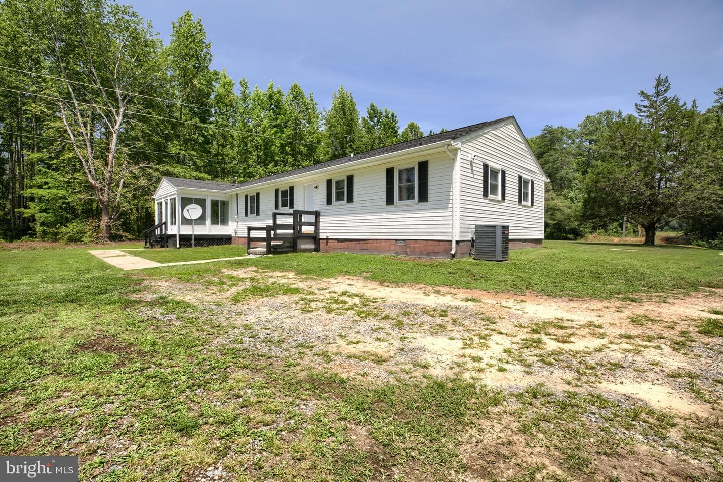 868 Simonson Road photo 23