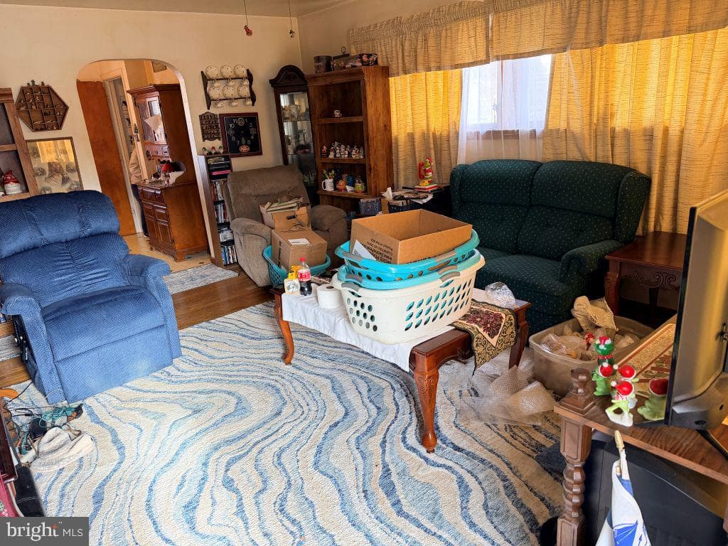 312 Devon Road photo 4