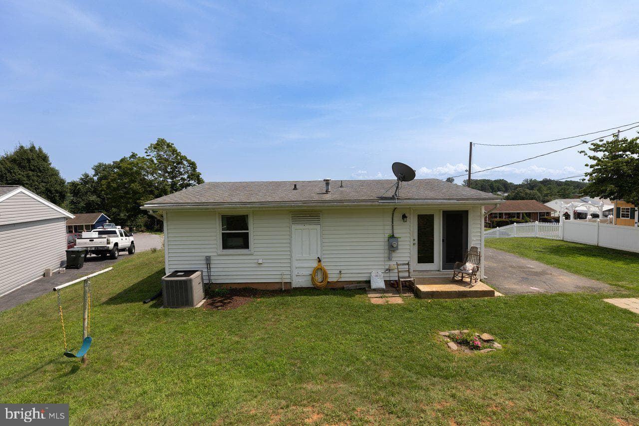 2397 Highview Circle photo 39
