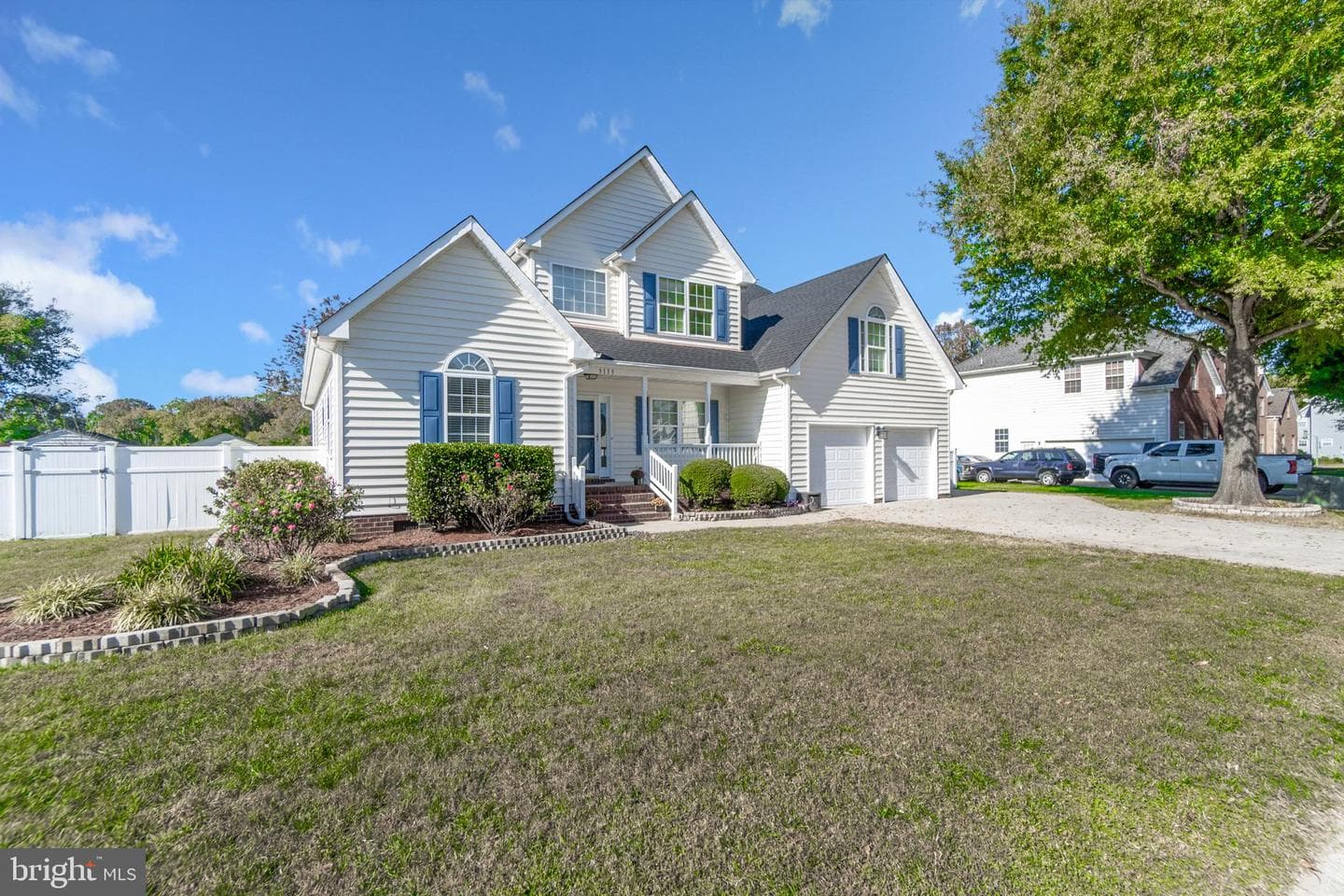 3113 Caroline Crescent photo 3