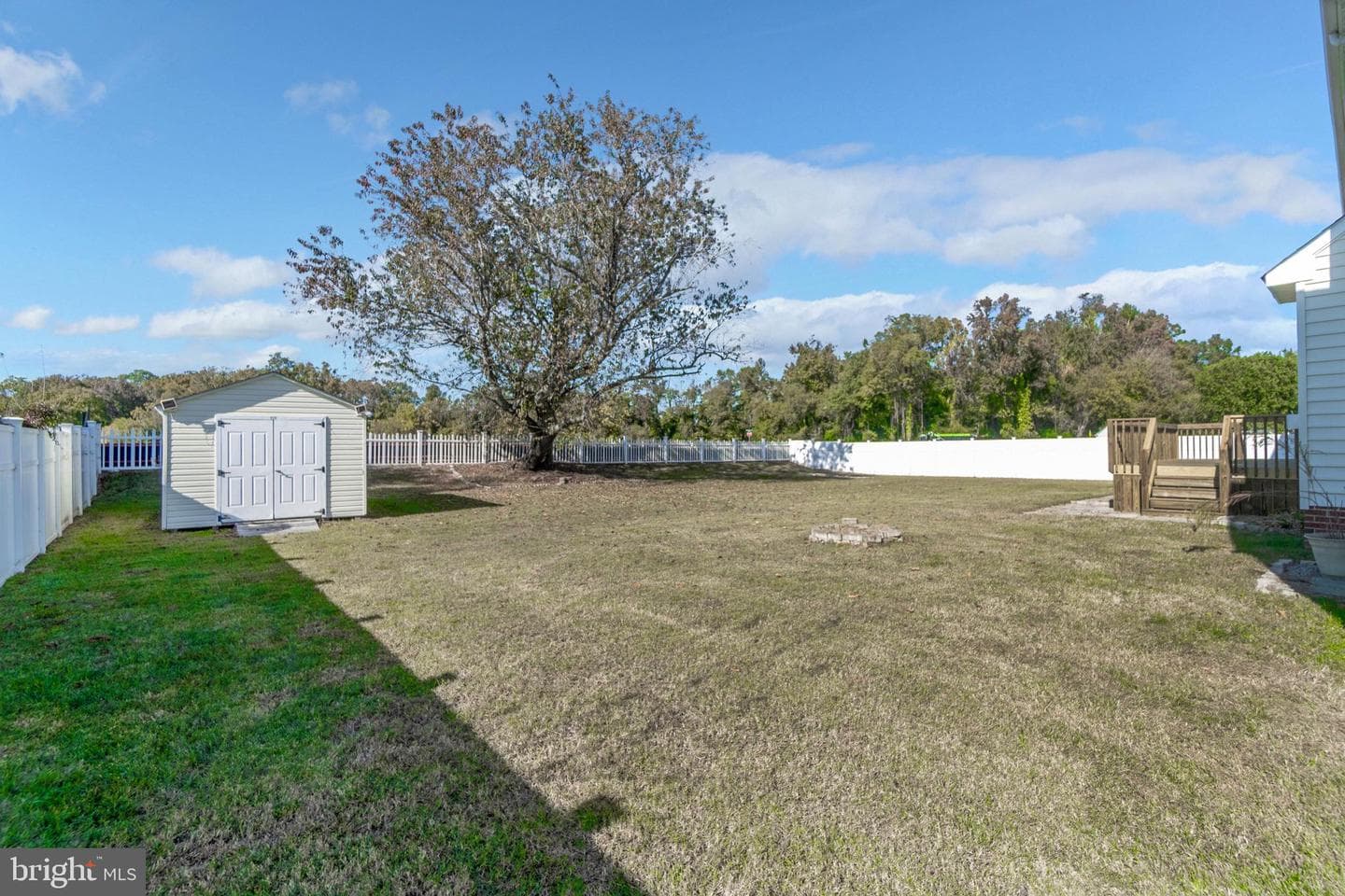 3113 Caroline Crescent photo 46
