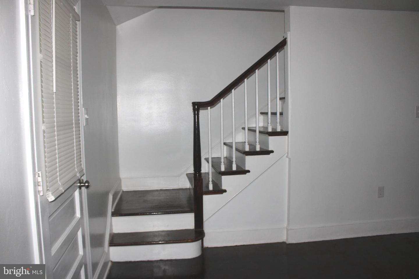 389 N Massanutten Street photo 14
