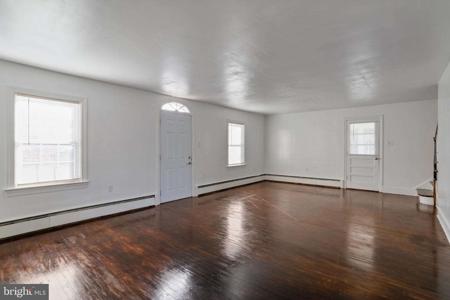 389 N Massanutten Street photo 18