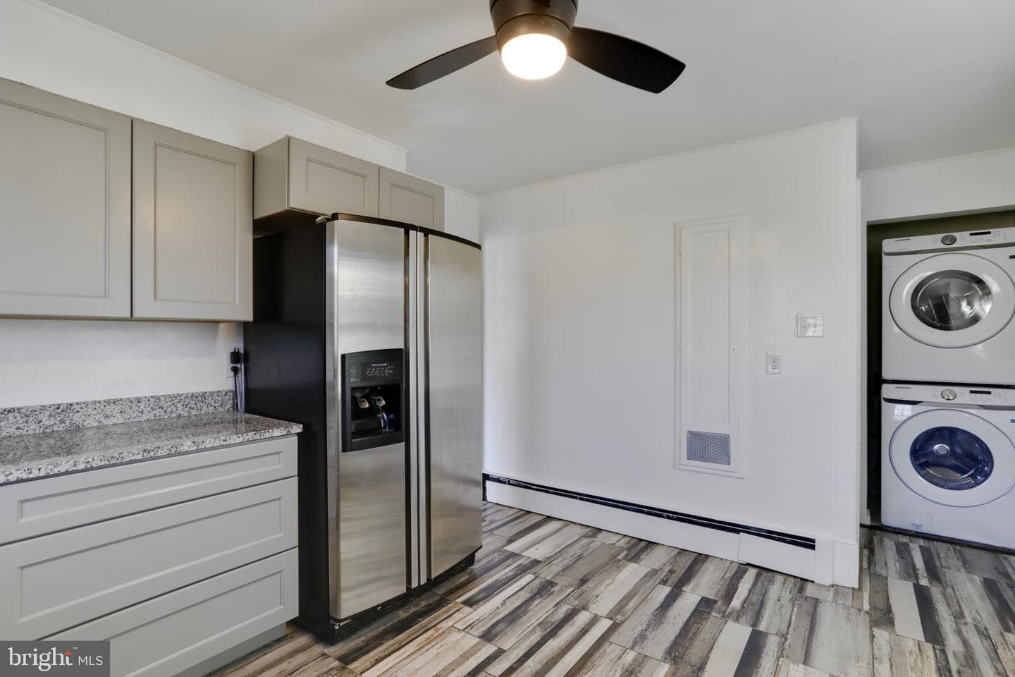 389 N Massanutten Street photo 9