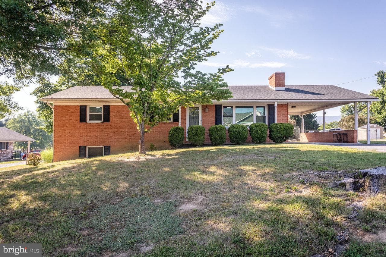 737 Ox Road photo 1