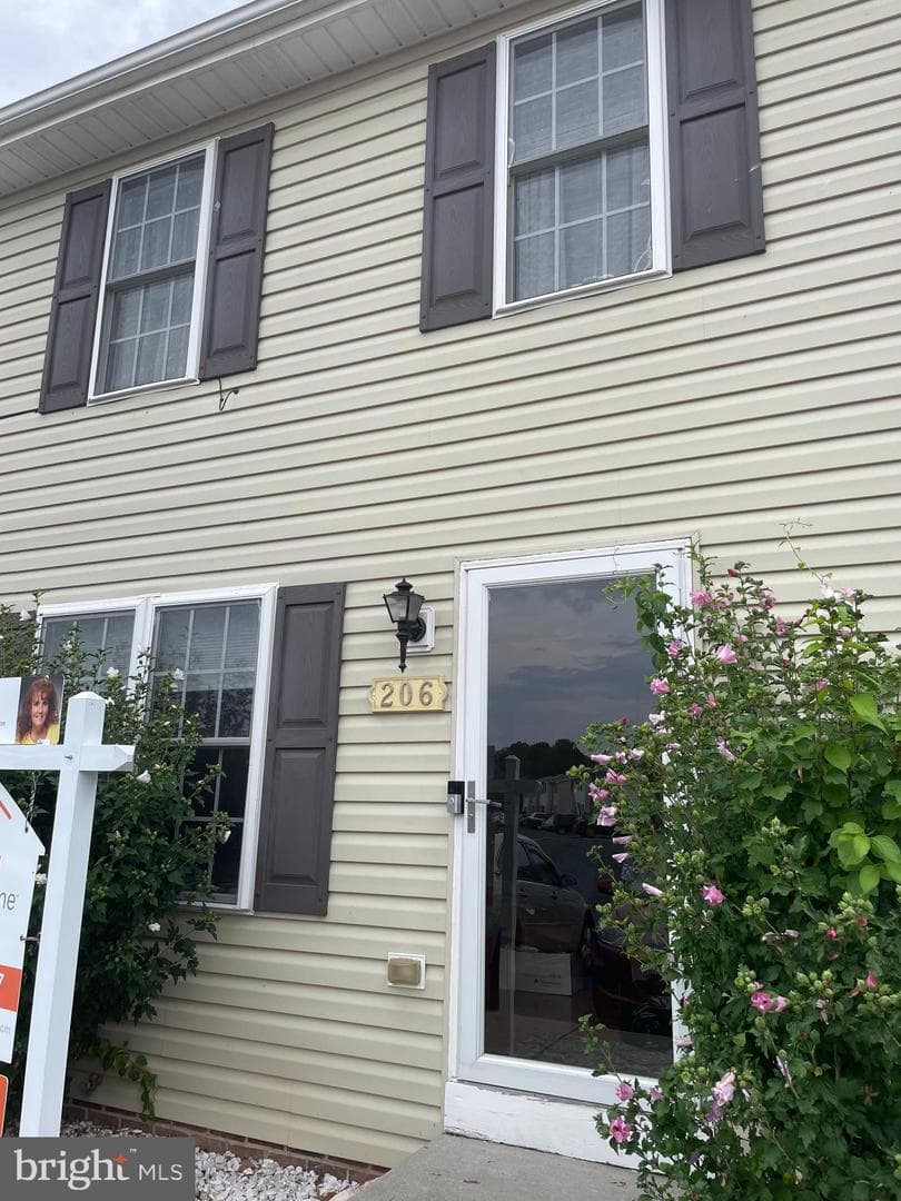 206 Kadies Lane photo 1