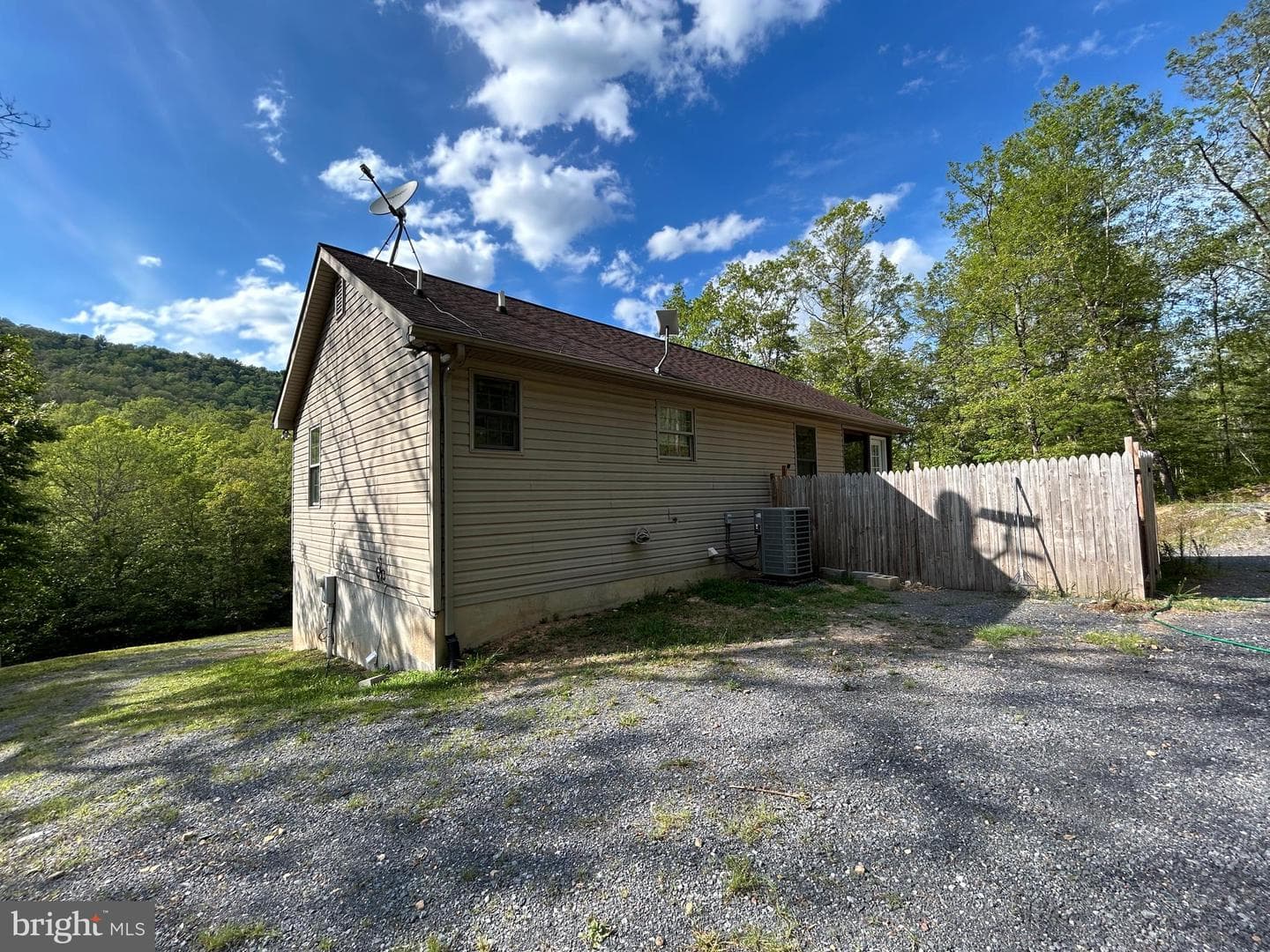 918 Mine Mountain Lane photo 7