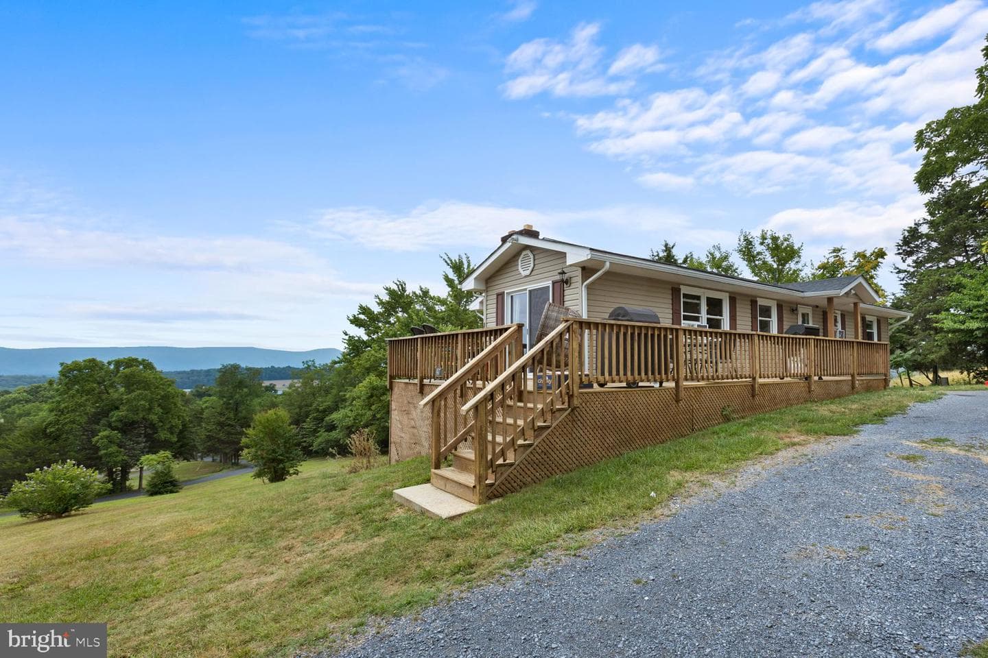 407 Sherman Road photo 3
