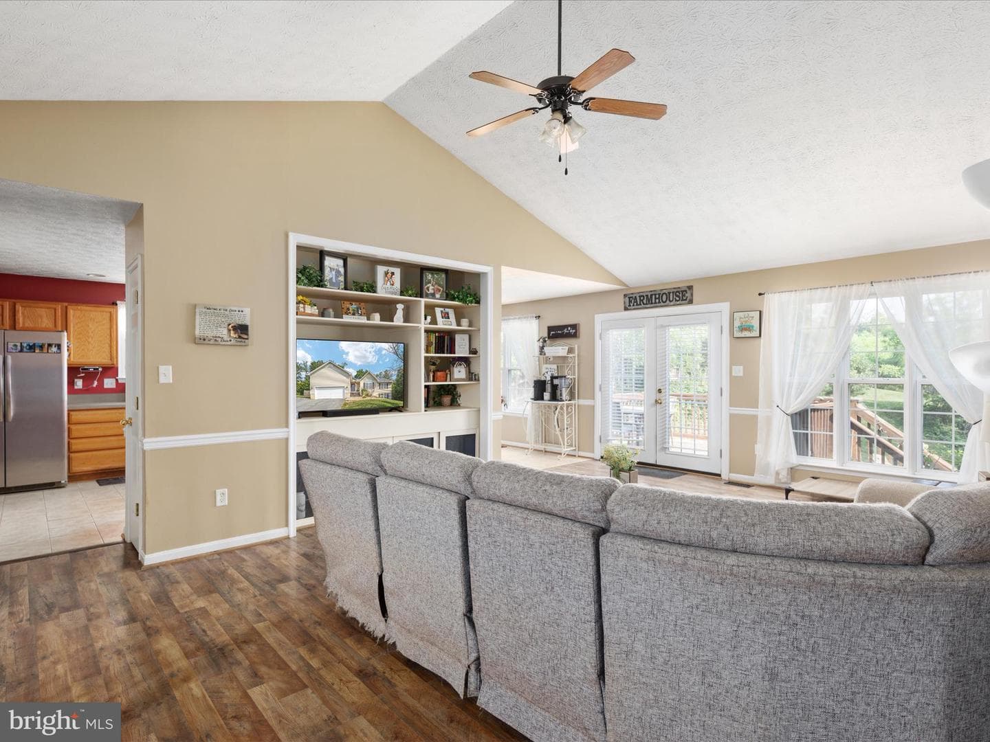 141 Black Oak Drive photo 8