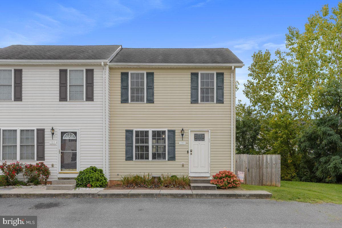 113 Kadies Lane photo 2
