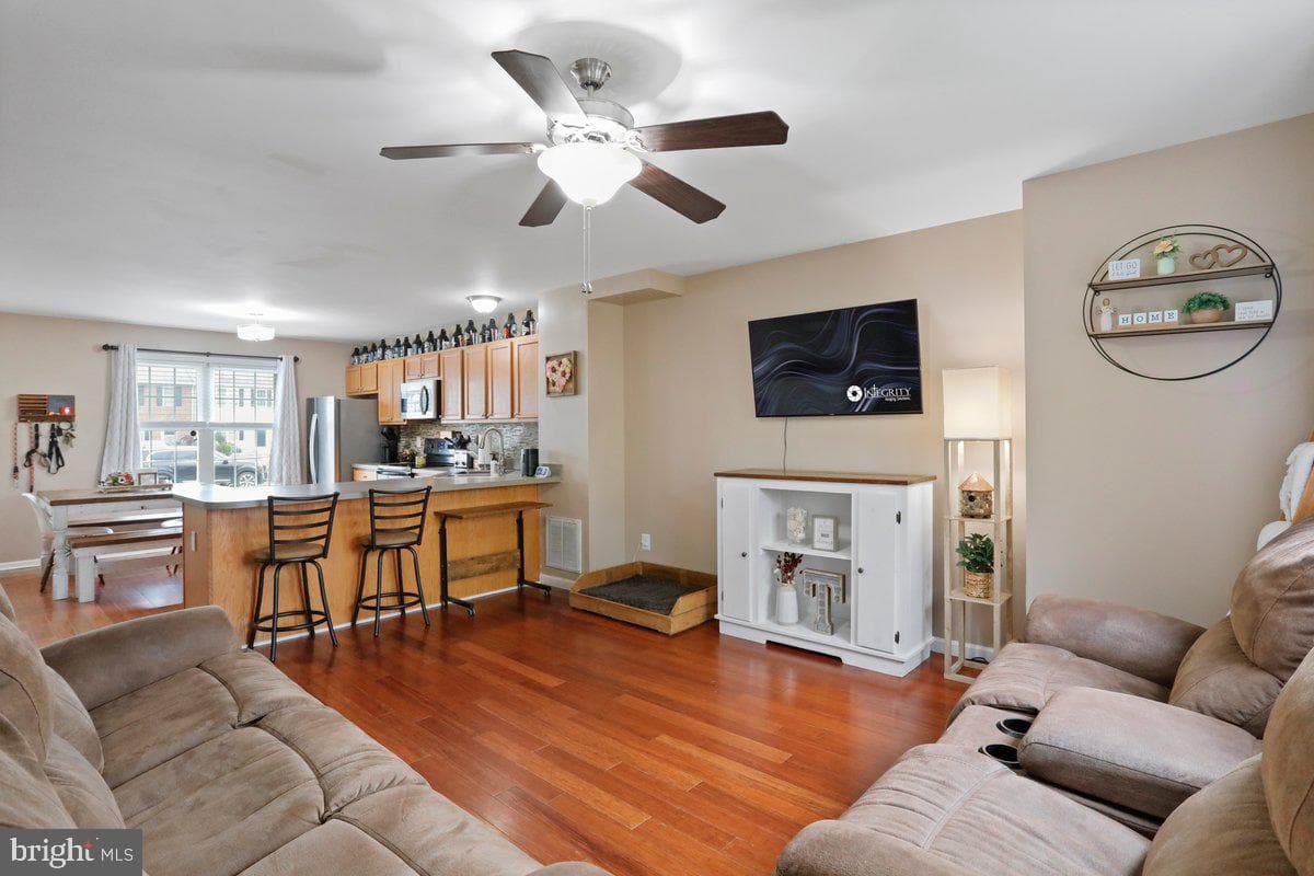 113 Kadies Lane photo 7
